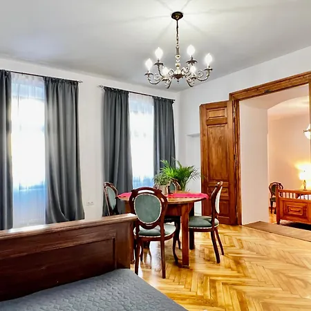Zentrum Vintage Appartments Aparthotel 4*