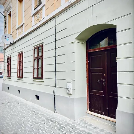 Zentrum Vintage Appartments 4*